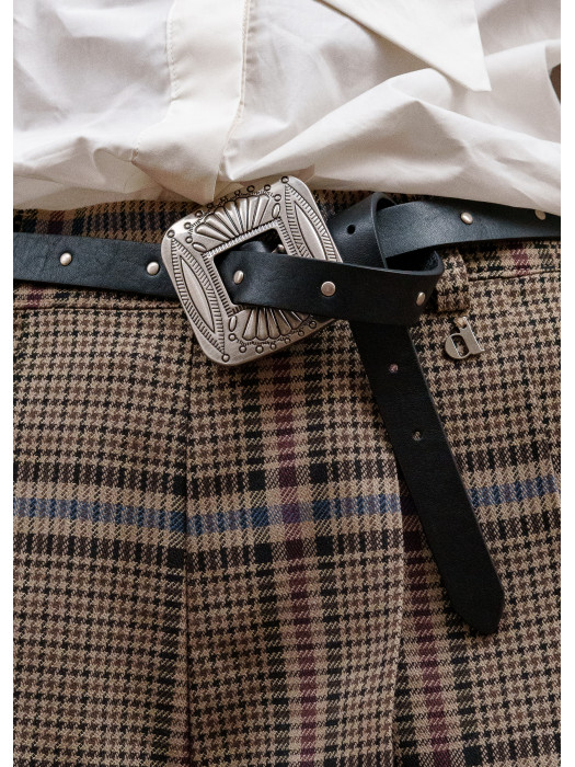 Ceinture à clous et boucle western